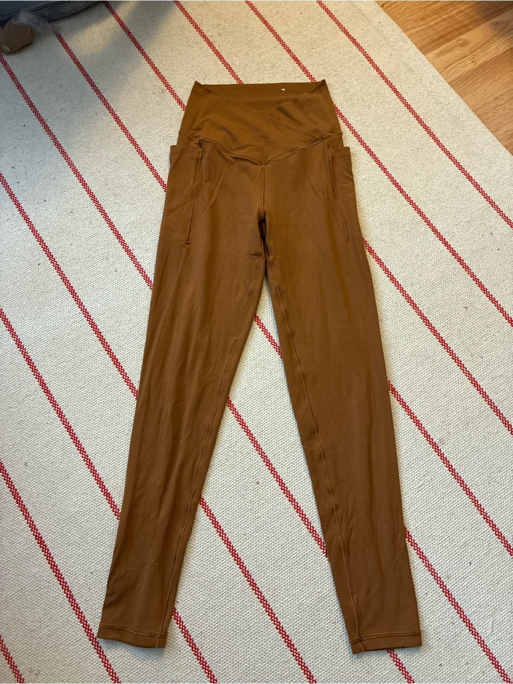 aerie Offline High-Waist Brown Leggings with Side Pockets